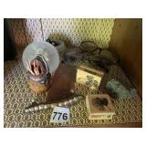 ASSORTED DESK ITEMS: WOODEN TOOTHPICK HOLDER,