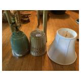 VTG GREEN CERAMIC TABLE LAMP BASE W/ TWO SHADES.