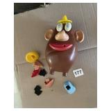 MR. POTATO HEAD PLASTIC FIGURE W/ ASSORTED