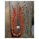 VTG MULTI-STRAND RED BEAD NECKLACE W/ BLACK