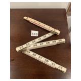 LUFKIN UNIVERSAL FOLDING WOODEN RULER.