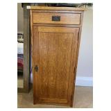 ROYAL CRAFTSMAN OAK CABINET, SINGLE DRAWER W/