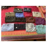 ASSORTED MENS CLOTHING INCL BANANA REPUBLIC,