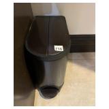 STAINLESS STEEL STEP TRASH CAN, DUAL LID DESIGN,