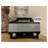 XONEX VTG STYLE AM/FM RADIO, BLACK PLASTIC