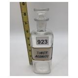 WHITALL TATUM & CO. APOTHECARY BOTTLE, CLEAR