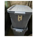 PLASTIC STORAGE BIN W/ LID.