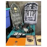 HYDE AND EEK! BOUTIQUE HALLOWEEN DECOR, INCLUDES