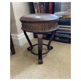 VTG STYLE STOOL, FAUX LEATHER ROUND SEAT, METAL
