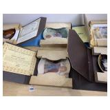 COLLECTION OF VTG COLLECTOR PLATES W/