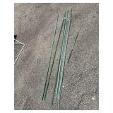 GREEN COATED METAL GARDEN STAKES (5).