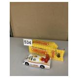 MATCHBOX MB70 FORD CARGO SKIP TRUCK, WHITE W/