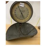 CHATILLON HANGING SCALE, 40 LBS CAPACITY, METAL