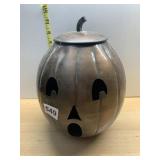 METAL PUMPKIN LANTERN W/ INTERNAL LED LIGHT
