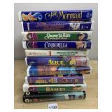 ASSORTED DISNEY AND FAMILY CLASSIC VHS TAPES