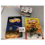 MATCHBOX MOBILE HOME (1) W/ BOX, HOT WHEELS