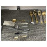 GOLD-TONE AND SILVER-TONE FLATWARE ASSORTMENT,