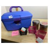 PAROY BLUE PLASTIC LOCKING CASE, INCLUDES MESH