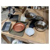 KITCHENWARE ASSORTMENT, INCL CALPHALON BAKING