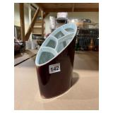 MODERN CERAMIC ORGANIZER, DEEP RED EXTERIOR, PALE