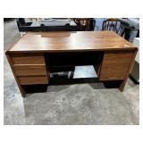WOOD LAMINATE DESK, RECTANGULAR TOP, MULTIPLE