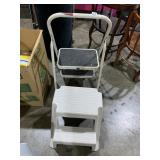FOLDING STEP LADDER, METAL CONSTRUCTION,