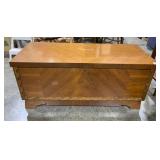 LANE CEDAR CHEST, VENEERED WOOD, HINGED LID,