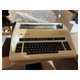 OLYMPIA ELECTRONIC COMPACT 2 TYPEWRITER, PLASTIC