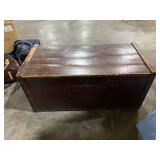 VTG WOODEN STORAGE CHEST, HINGED LID, DARK STAIN