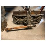 EMMERT MFG CO PATTERN MAKER VISE, CAST IRON
