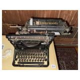UNDERWOOD NO. 11 TYPEWRITER, BLACK ENAMEL FINISH,