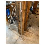 STAINLESS STEEL MASHING TOOL, PERFORATED CIRCULAR