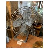 VTG METAL DESK FAN, CAGE GUARD, ADJUSTABLE TILT,
