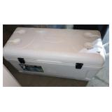 IGLOO MARINE CONTOUR 150 QT CHEST COOLER, HINGED