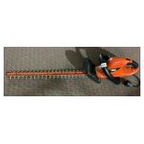 BLACK & DECKER HEDGE TRIMMER, CORDED, HEDGE HOG