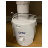JACK LALANNE POWER JUICER, WHITE PLASTIC