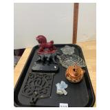 ASSORTED DECORATIVE OBJECTS, INCLUDES CERAMIC