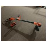 BLACK & DECKER CORDLESS STRING TRIMMER, AFS
