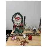CHRISTMAS DECOR GROUPING, INCLUDES WOODEN SANTA