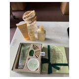 AVON PLANET SPA GIFT SET, GINGER SCENTS SHOWER