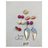 ASSORTED COSTUME EARRINGS, INCLUDES ENAMEL