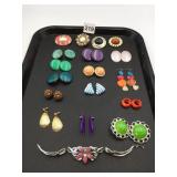 ASSORTED COSTUME JEWELRY, INCLUDES VARIOUS BUTTON