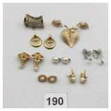 TRIFARI JEWELRY SET, INCLUDES BRUSHED GOLD-TONE