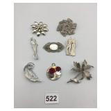 ASSORTED COSTUME BROOCHES, INCLUDES FLORAL,