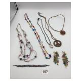 ASSORTED COSTUME JEWELRY, INCLUDES BEADED