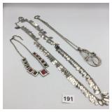 ASSORTED NECKLACES, INCLUDES METAL CHAIN W/
