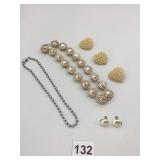 ASSORTED COSTUME JEWELRY INCLUDES FAUX PEARL