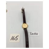 SEIKO QUARTZ WATCH, ROUND CASE, GOLD-TONE DIAL,