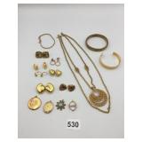 ASSORTED COSTUME JEWELRY, INCLUDES NECKLACES,