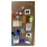 ASSORTED REFRIGERATOR MAGNETS